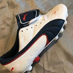 PUMA Men’s Soccer Cleats (New) 8 1/2